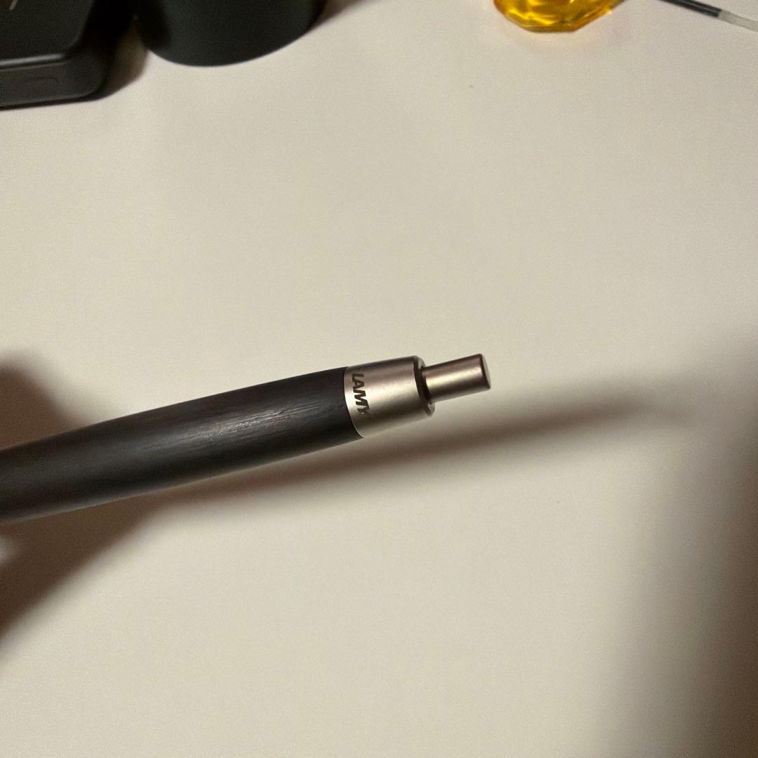 LAMY2000 ブラックウッド単色ボールペン　ジェットストリーム0.5mm内蔵