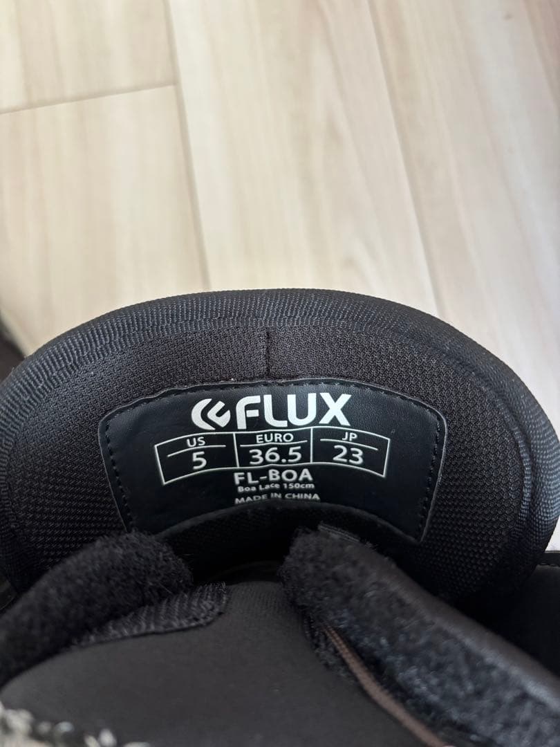 美品　FLUX スノーボードブーツ ブラック　FL-BOA