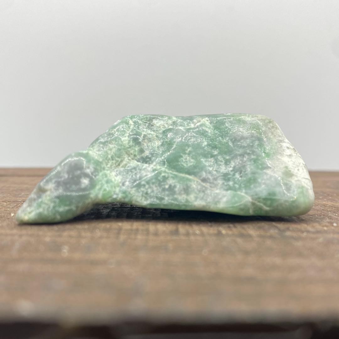 【G096】糸魚川産　翡翠　37g　天然石　原石　ヒスイ　パワーストーン　素材