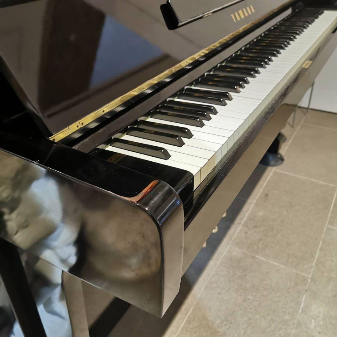 新春還元セール◇YAMAHA　アップライトピアノ　名器　NoU1　鍵盤