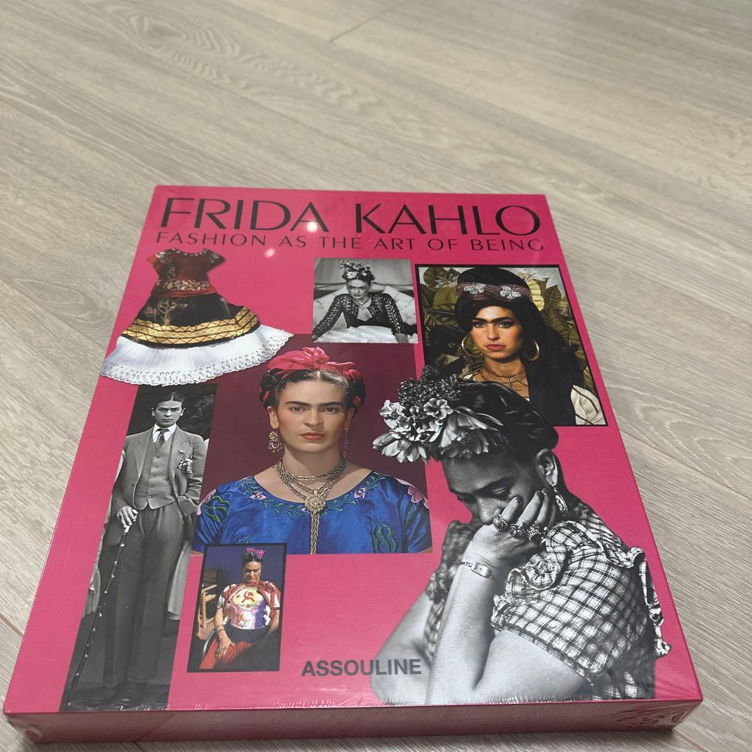 アート・デザイン・音楽 FRIDA KAHLO FASHION AS THE ART OF BEING