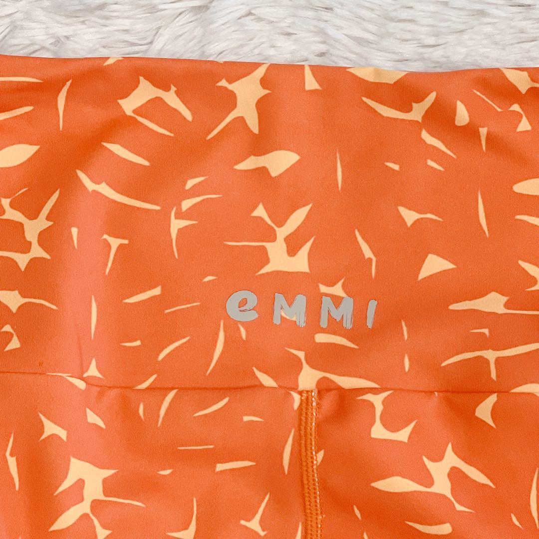 ■新品■emmi yoga エミヨガ　トップス&レギンス　上下セット　7-9号