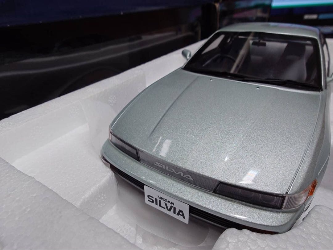 Nissan Silvia S13 1:18 スケールモデル