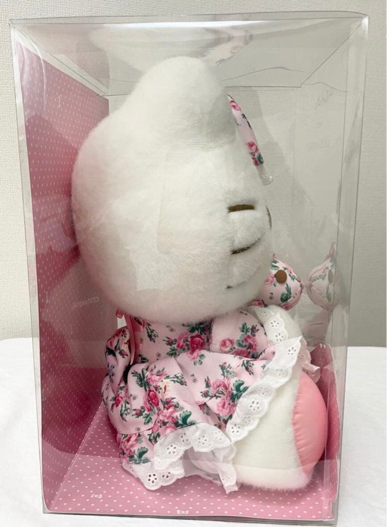 ハローキティ　ぬいぐるみ　2015年製　ローラアシュ　LAURA ASHLEY