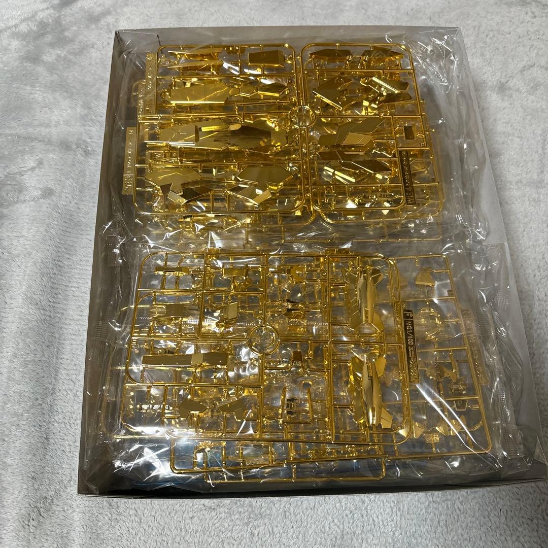 ガンプラ　MG ユニコーンガンダム３号機 フェネクス （ナラティブVer.）