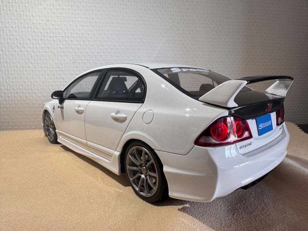 Spoon Civic Type R ミニカー ホワイト1/18