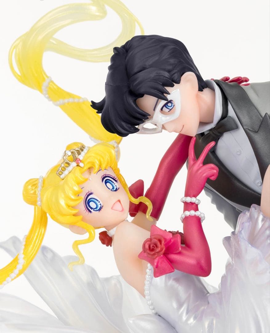 【新品未開封】Figuarts Zero うさぎ&タキシード仮面 仮面舞踏会
