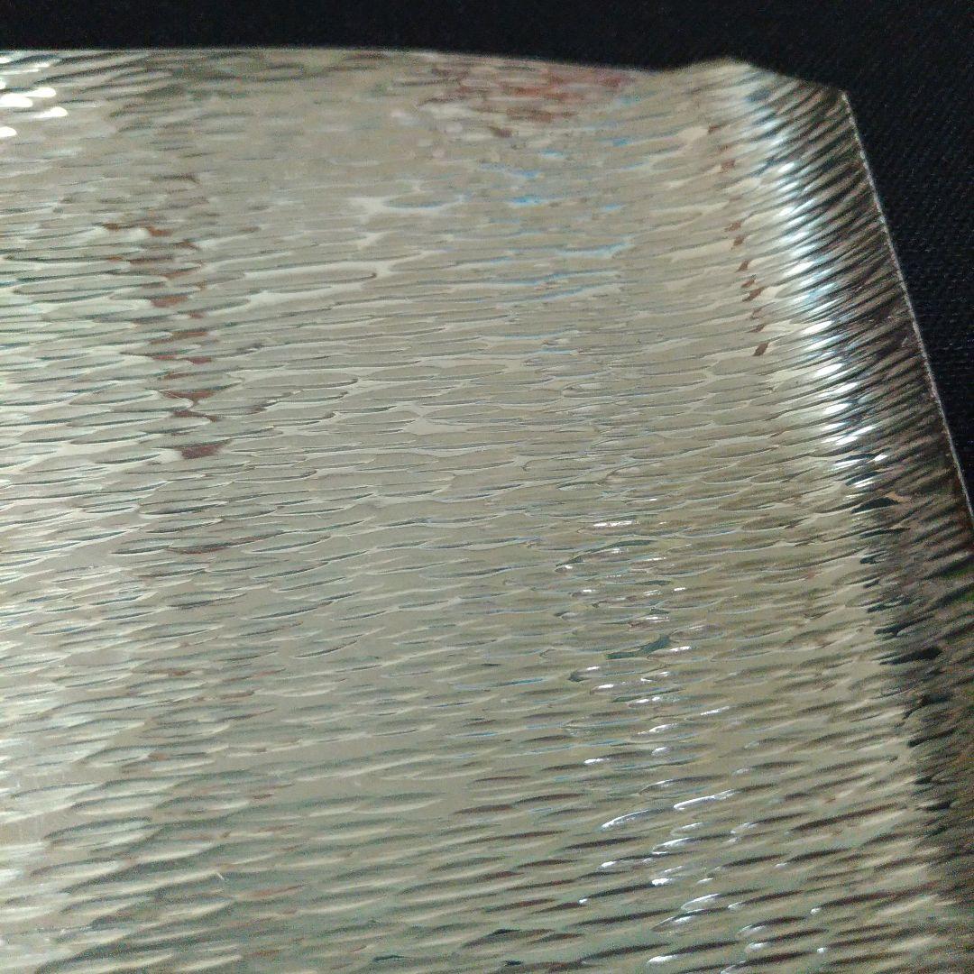 三越百貨店。銀製。シルバー製。お皿。鎚目模様。73.7g。中古品。
