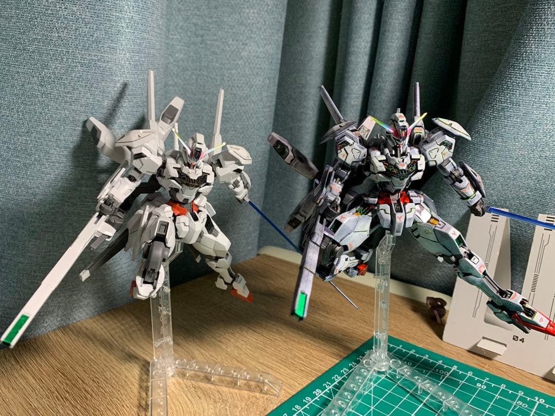B*d様 HG ガンダムキャリバーン　リアル全塗装・ブラックライト発光仕様
