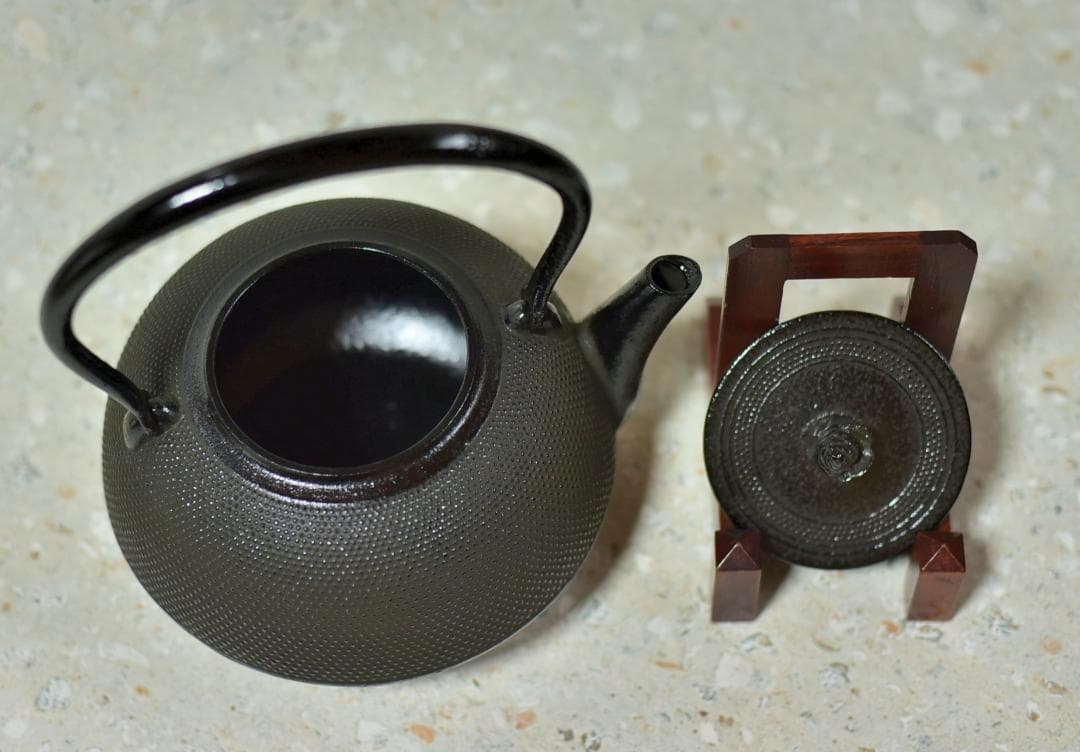 値下げ、南部みちのくアラレ鉄瓶　【極上品】　盛栄堂　お茶道具/共箱