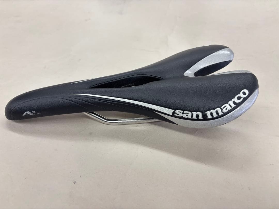 300【中古・美品】san marco　 ASPide　レーシングサドル