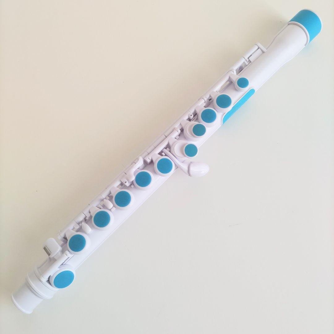 NUVO jFlute 2.0 ブルー/ホワイト プラスチックフルート