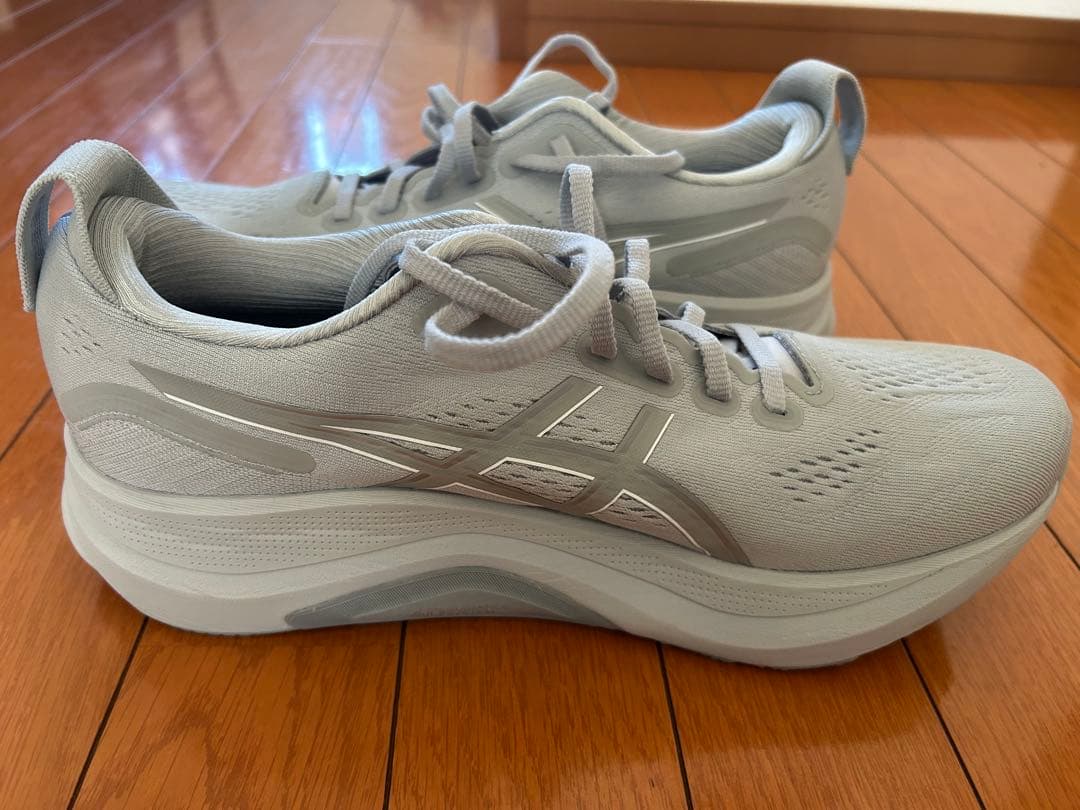 アシックスGEL-KAYANO 32 ピエドモント グレー27.5 cm 4E