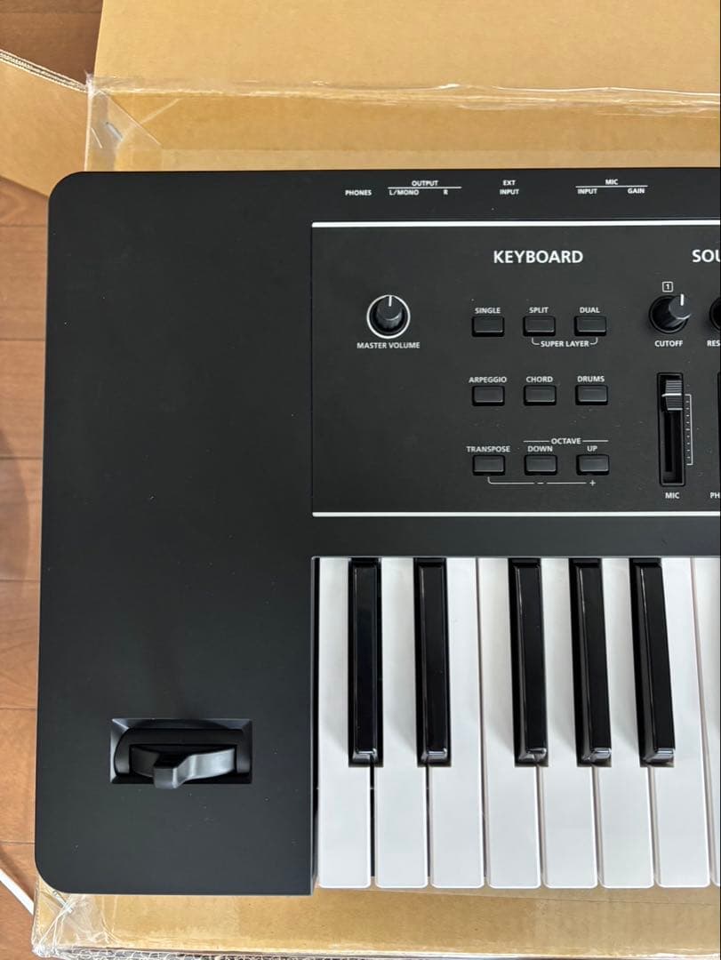 Roland JUNO-D6 ペダル・ヘッドホン・背負えるケース付き