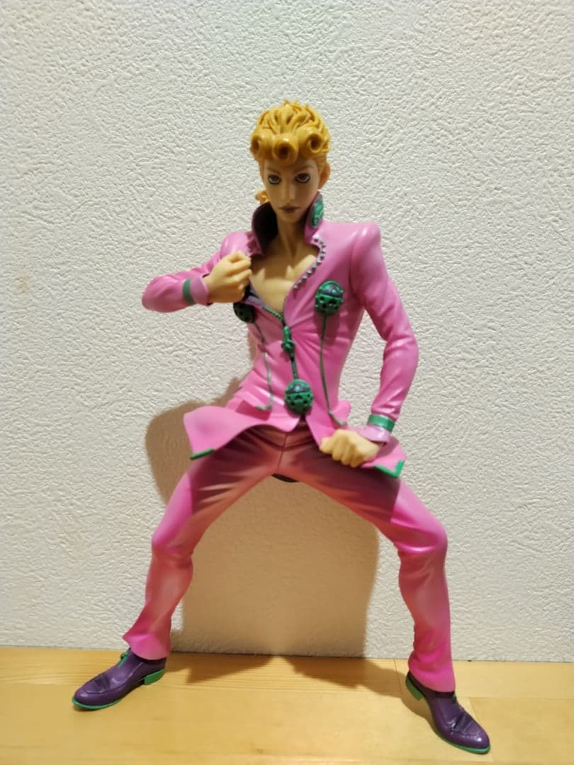 ジョジョの奇妙な冒険　ジョルノジョバァーナ　フィギュア