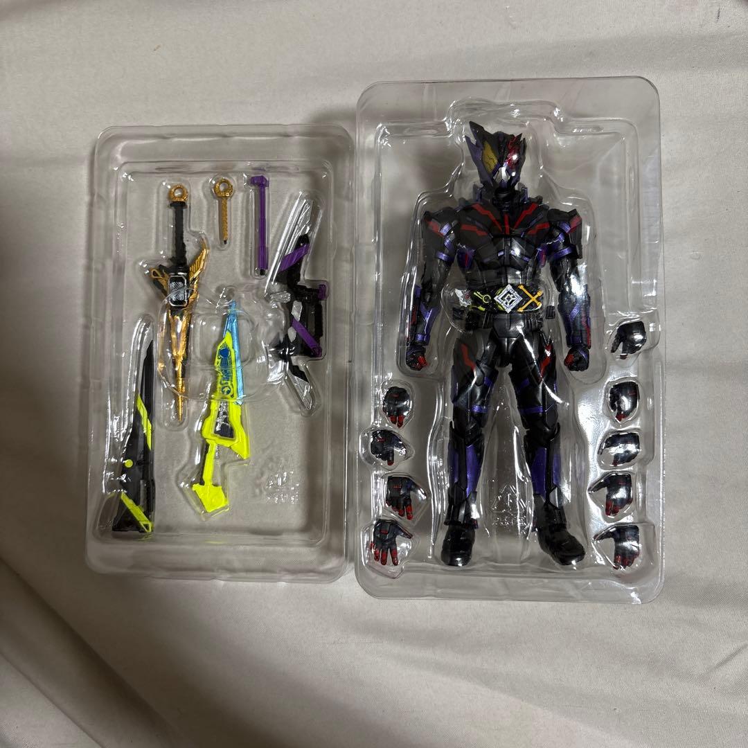 S.H.フィギュアーツ 仮面ライダー滅 アークスコーピオン