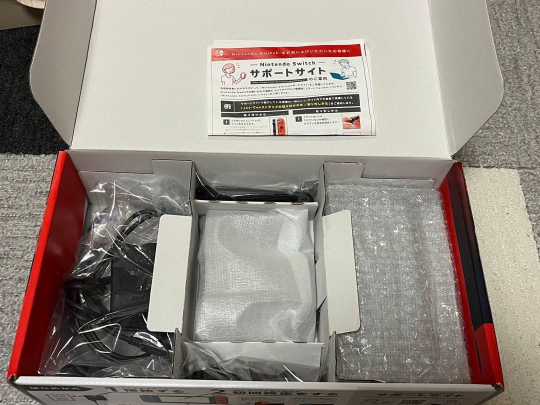 NintendoSwitch （マリオカート8デラックス付き）