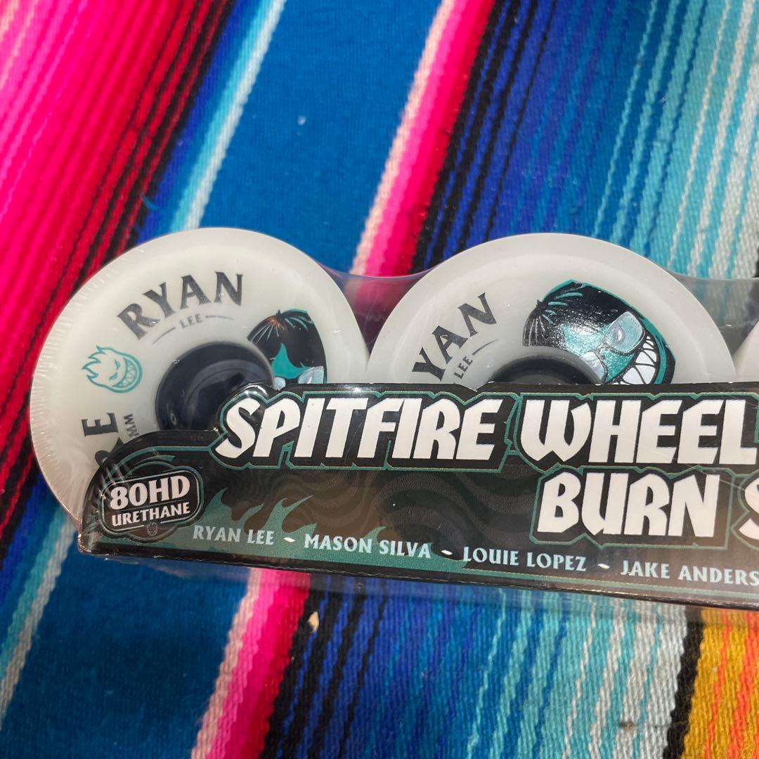 Spitfire Burn Squad スケートボードウィール 4個セット