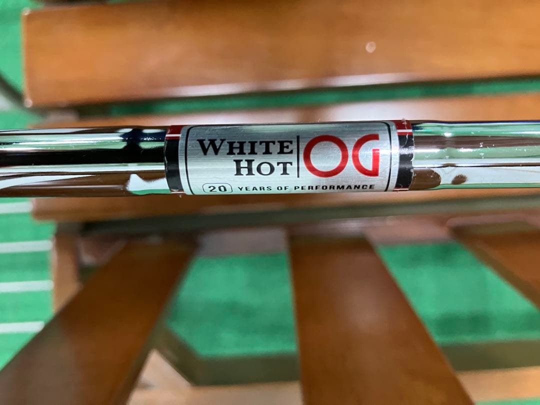 ODYSSEY White Hot OG 2-Ball Blade パター