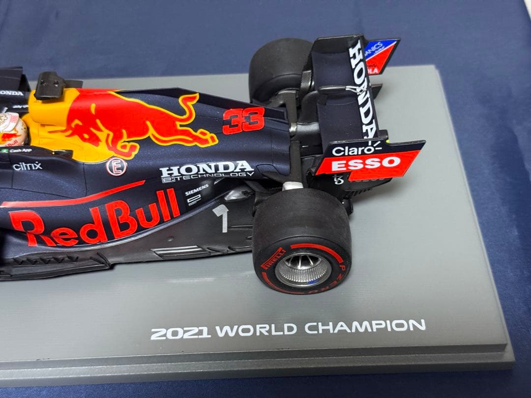 Spark 1/18 RB16B アブダビGP フェルスタッペン