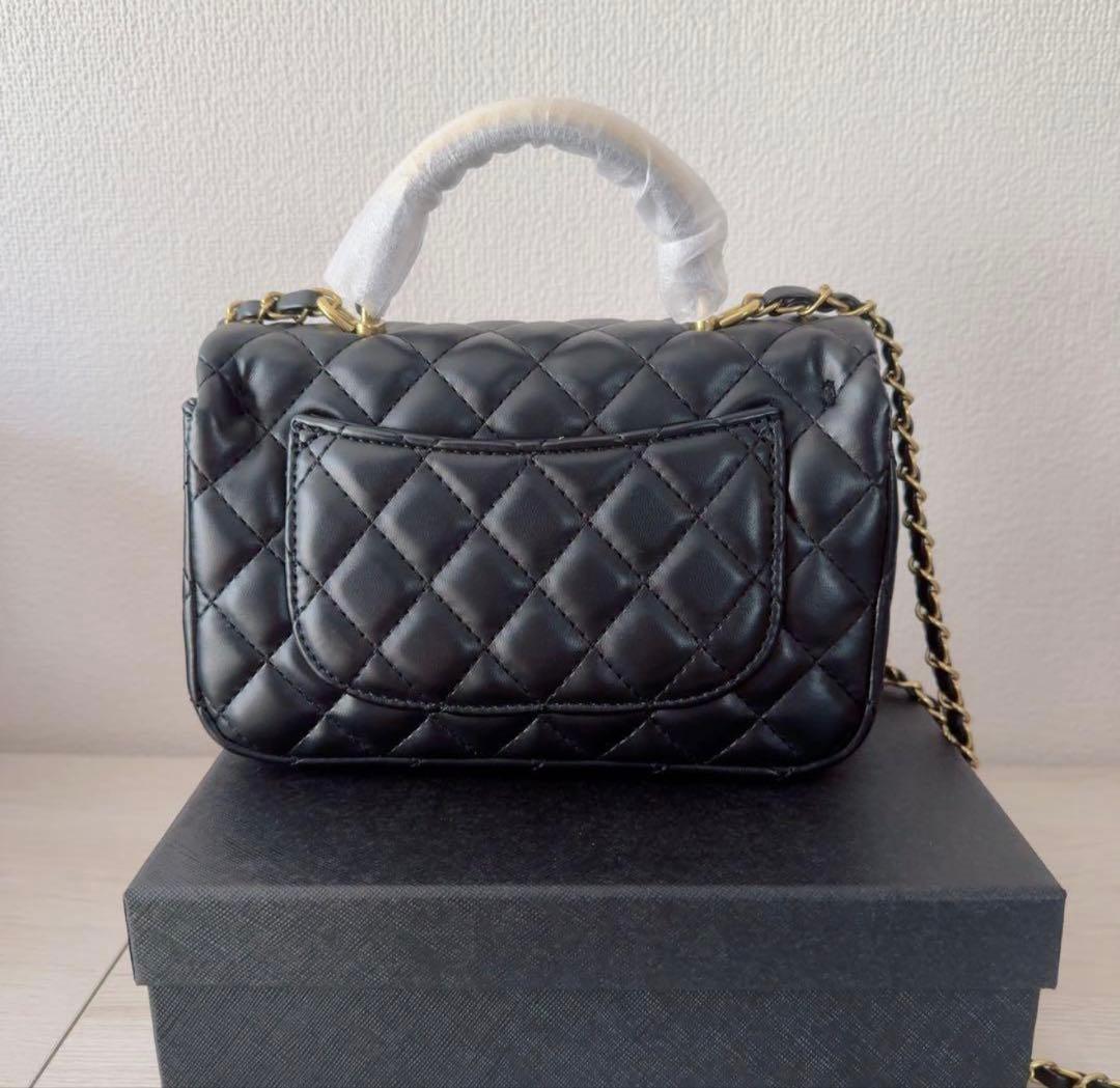 CHANEL ロゴハンドル キルティング ショルダーバッグ ノベルティ 訳あり