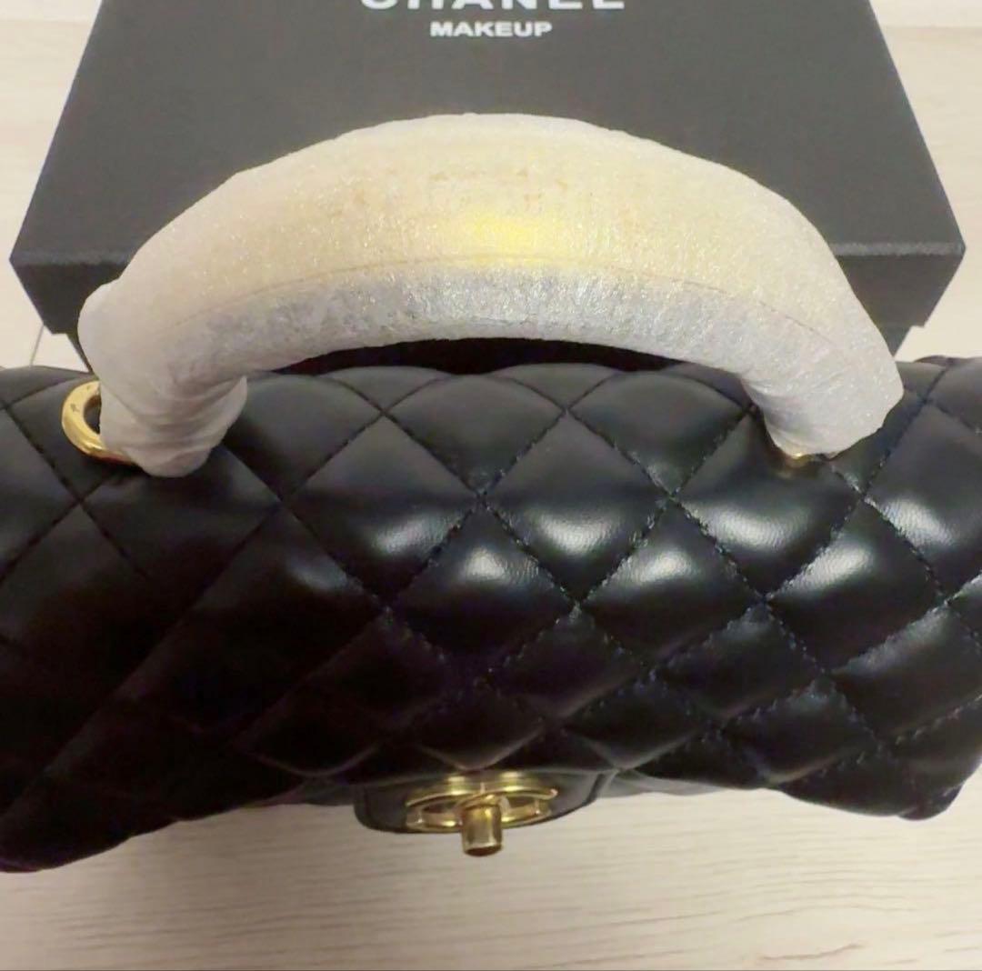 CHANEL ロゴハンドル キルティング ショルダーバッグ ノベルティ 訳あり