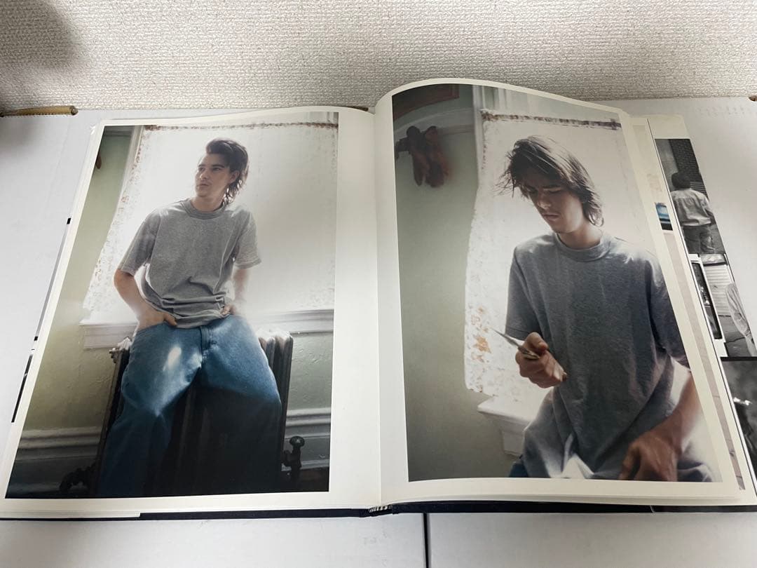Ari Marcopoulos 写真集「OUT & ABOUT」　スケート