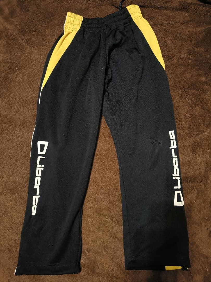 【4点セット】リベルタ　ジャージ ウェア 上下 liberta　130cm