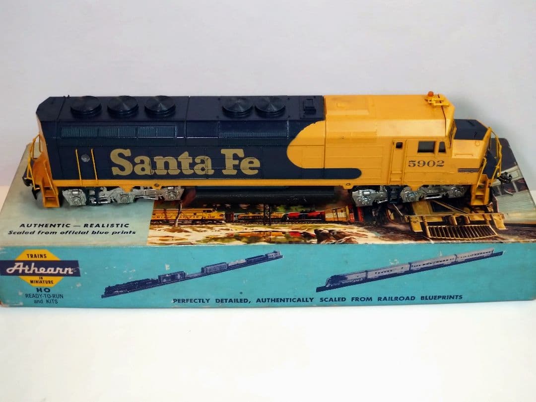 アメリカディーゼル機関車　ＡＴＳＦ Ｆ４５　(２台セット)