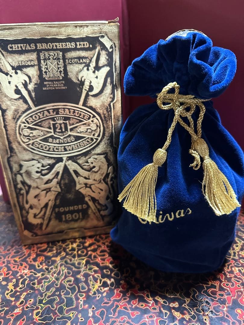  Salute 21年 ブレンデッドスコッチウイスキー　ブルー陶器