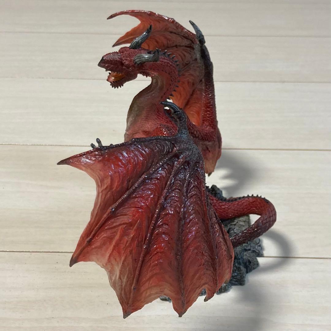 ドラゴンズドグマ スタチュー フィギュア