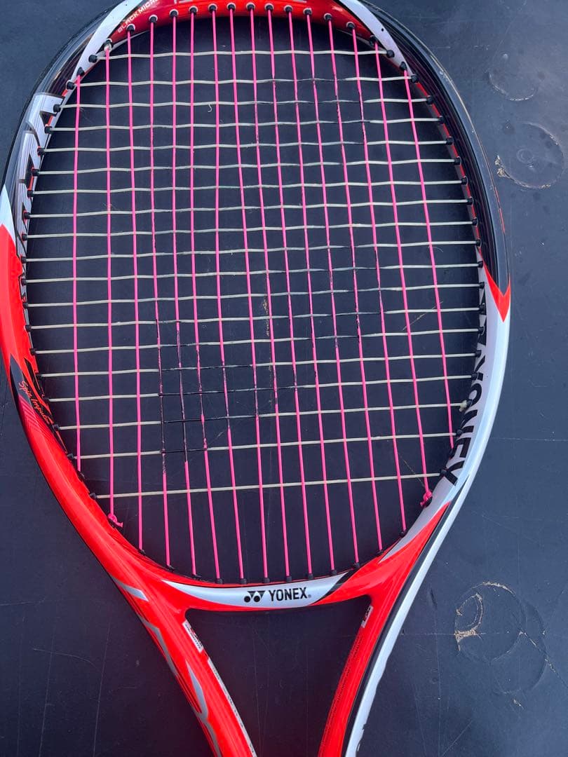 YONEX テニスラケット 赤/黒