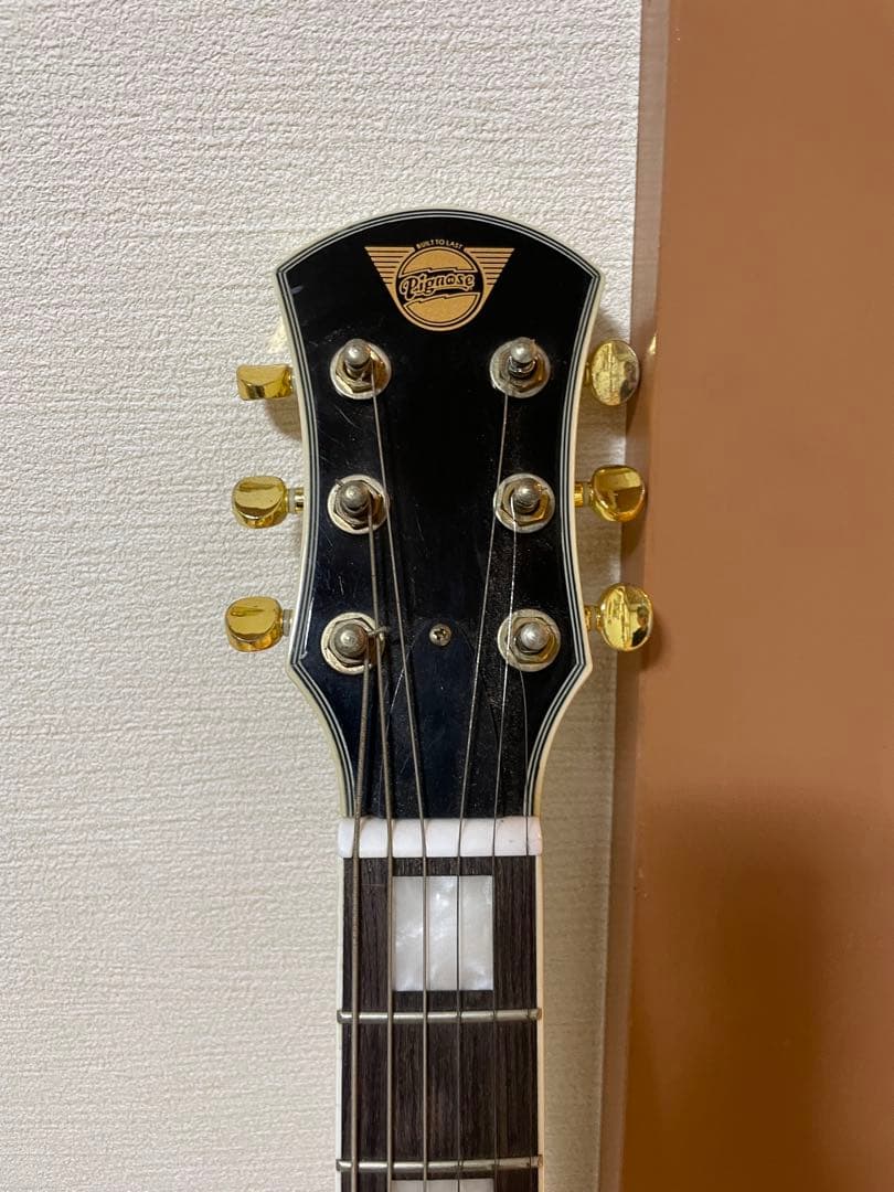 Pignose Guitar ホワイト　ピグノーズギター