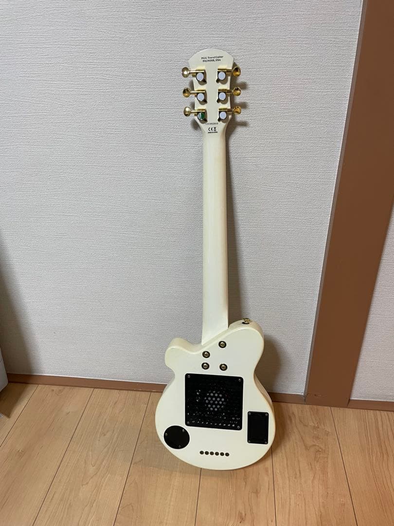 Pignose Guitar ホワイト　ピグノーズギター