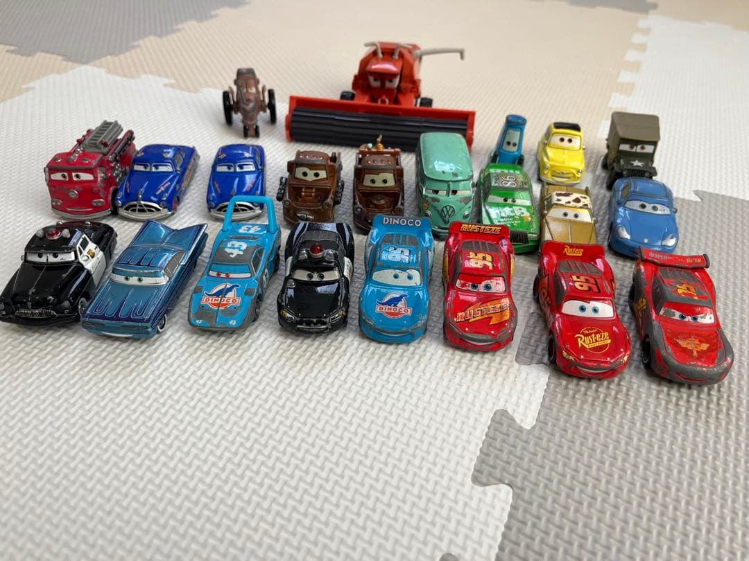 カーズ ミニカー 66台セット