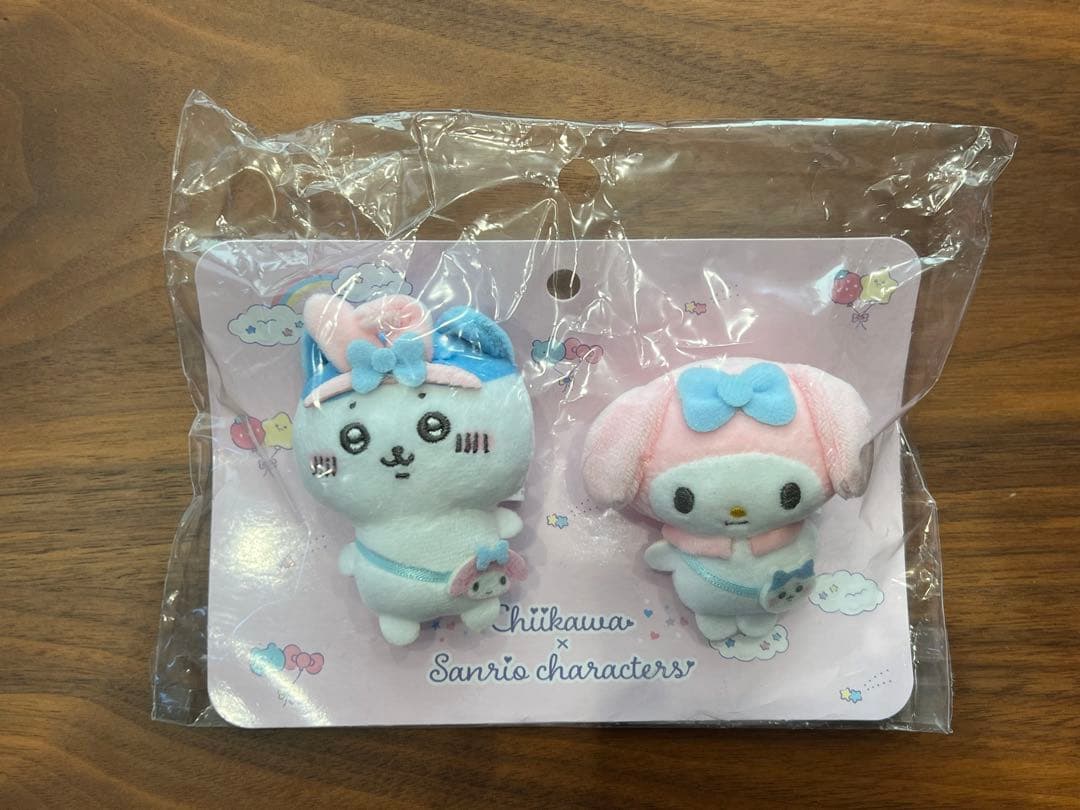 ちいかわ サンリオコラボ ぬいぐるみブローチ