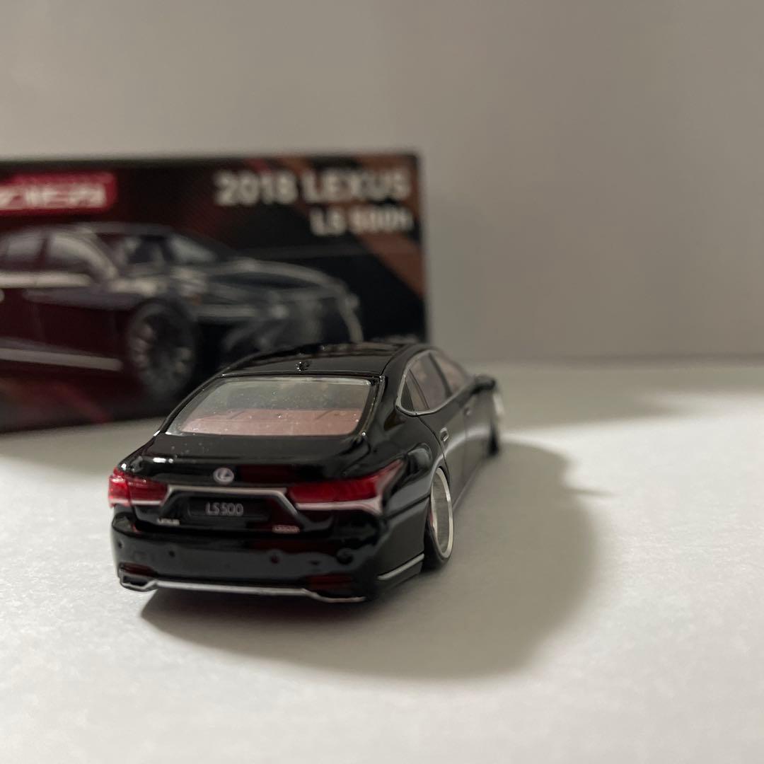★レア品1/64 LEXUS レクサスLS カスタム　ミニカー　ENCHERY★