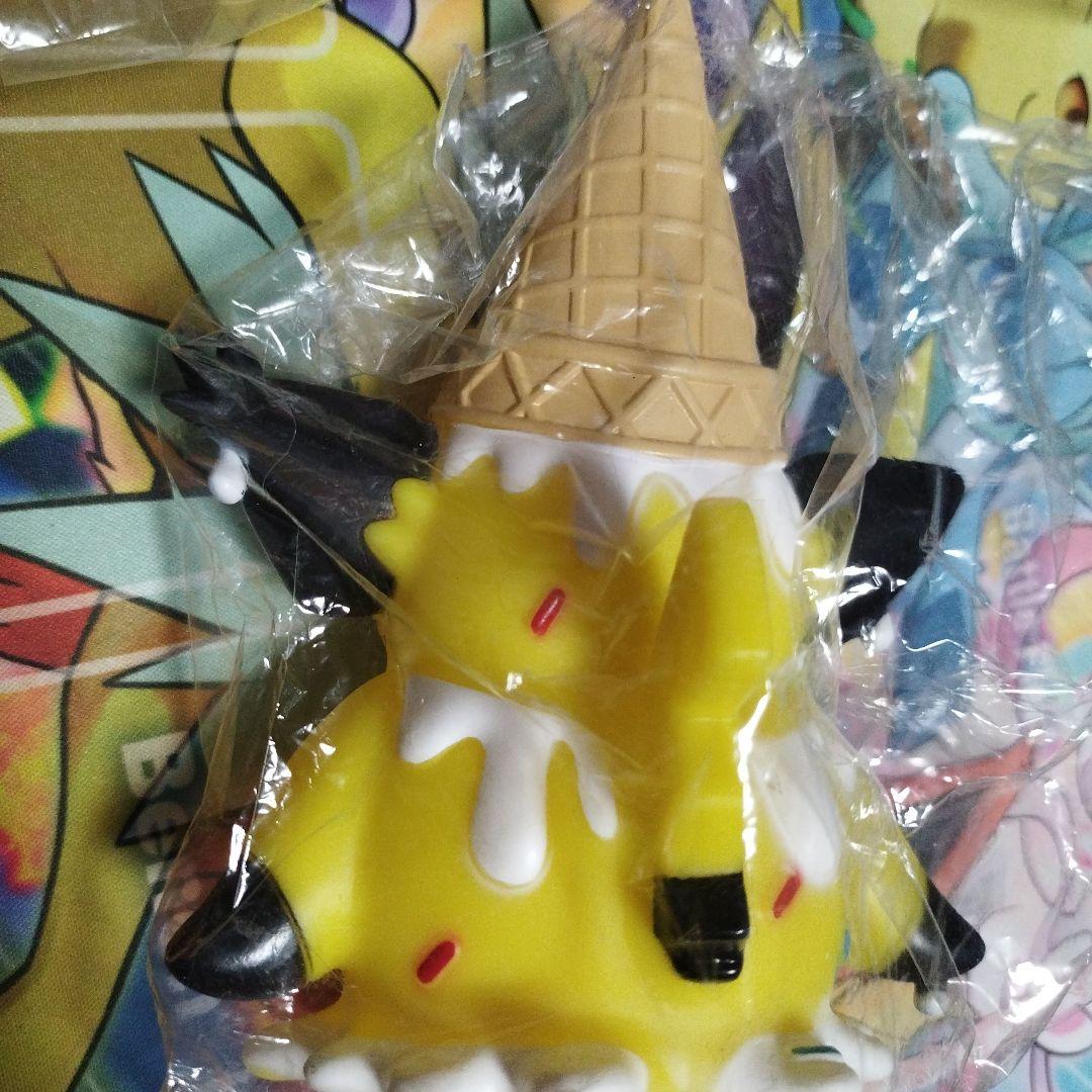 匿名配送無料　ピカチュウ アイスクリームフィギュア　ポケモンカフェ