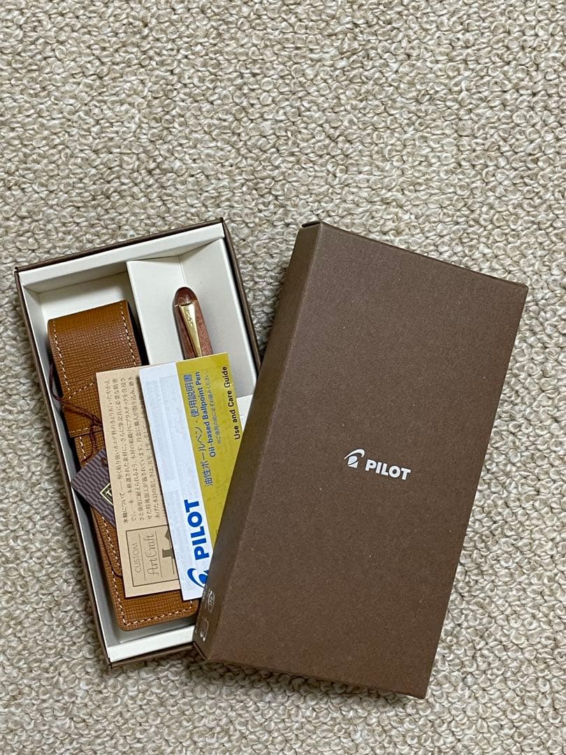 PILOT 木製ボールペン レザーケース付き