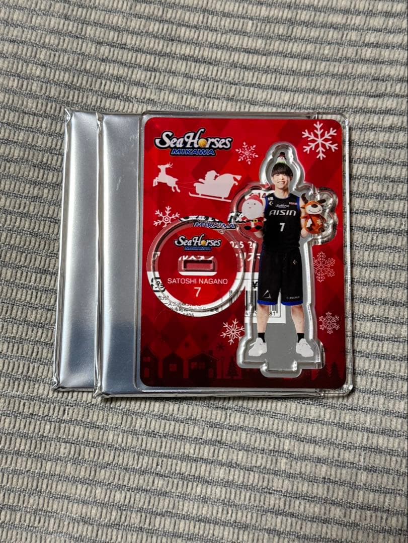 シーホース三河の選手のクリスマス仕様のアクリルスタンドとネームステッカー