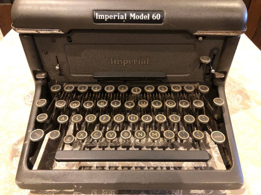 希少品❗️イギリス製　インペリアル　タイプライター　モデル60 アンティーク