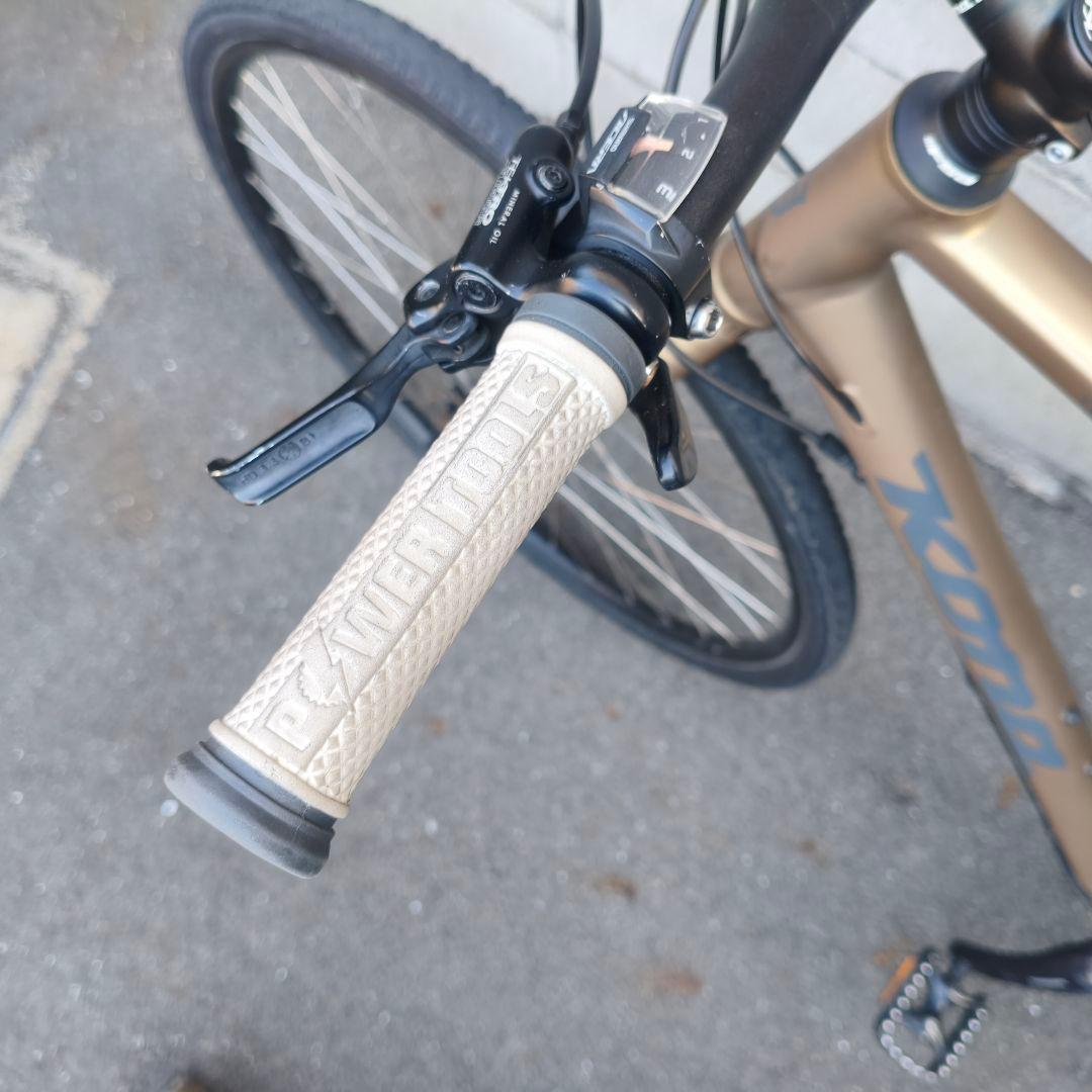 引取限定　大阪　クロスバイク　油圧　ディスクブレーキ　KONA DEW PLUS