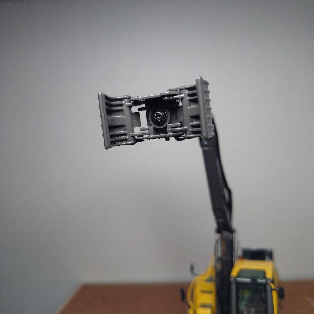 VOLVO EW180C ホイール式グラップル ボルボ NZG 1/50