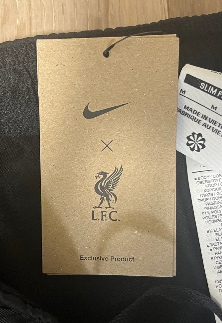 NIKE リバプール　Liverpool トラックパンツ　トレーニングパンツ