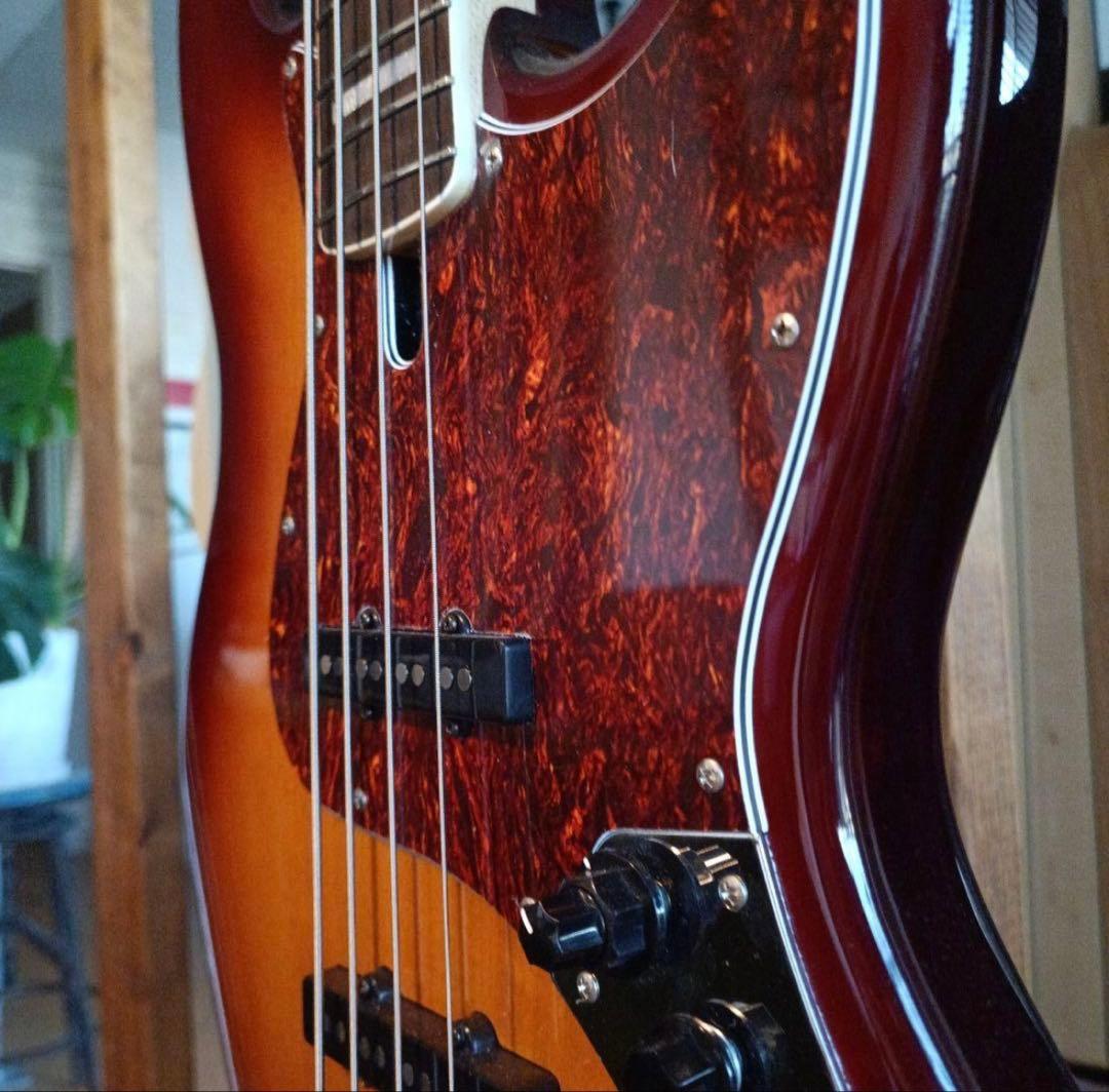 Sire Marcus Miller V7 【純正ケース付き】