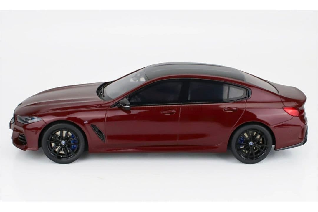 GT Sprit　 8シリーズ　1/18　京商　ミニカー　オートアート