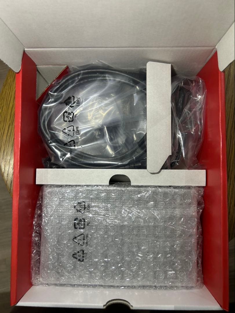 【新品未使用】任天堂Switch本体
