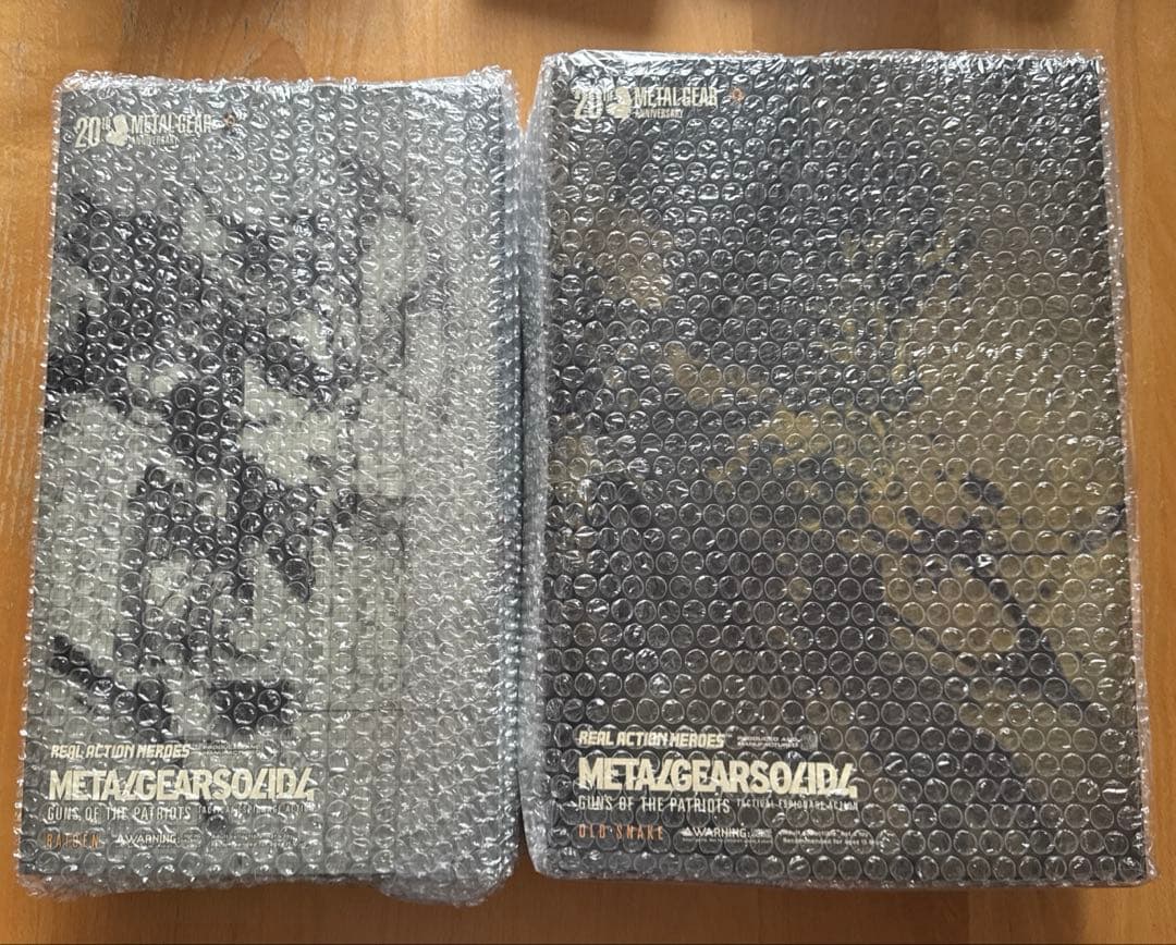 未開封 希少RAH メタルギアソリッド4 オールド・スネーク 雷電 2体セット