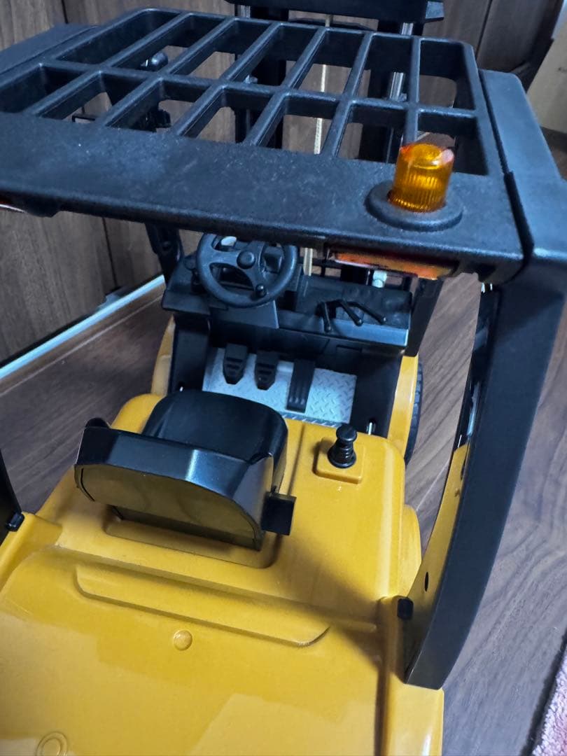ホビーラジコン HUINA TOP FORKLIFT 1577 1:10