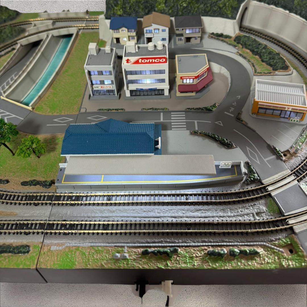 東京マルイPROZ完成ジオラマコース基本セットZゲージ精密鉄道模型付属品あり